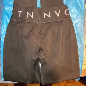 NVGTN sports seamless